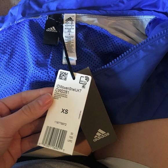 Adidas windbreaker - Picture 7 of 9